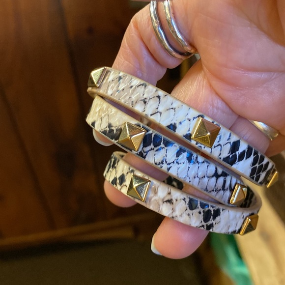 Premier Designs Leather wrap bracelet - Picture 2 of 5